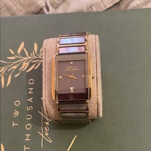 Elegant Gold and Black Men's Watch